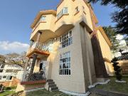 Excelente casa en Venta en Loma de Vallescondido
