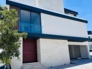 Excelente casa en Venta en Privada Lomas del Pedregal