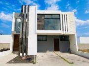 Excelente Casa en Venta en Santa Fe Juriquilla, Querétaro