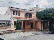 Excelente Casa en Venta, Jardines del Bosque GDL