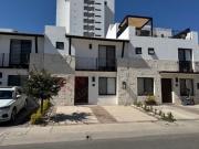 EXCELENTE CASA EN VENTA, TORRE DE PIEDRA GRAN RESERVA,...