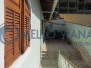 Excelente casa ensolarada, ótima construção no bairro...