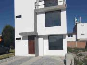 Excelente casa Esquina Fuentes de San José TOLUCA!?