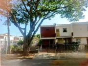 EXCELENTE CASA ESQUINERA DOS NIVELES B/ LA MERCED