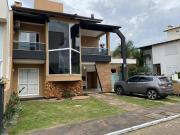 Excelente casa, finamente decorada no Jardins do Lago