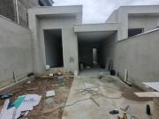 EXCELENTE CASA GEMINADA EM MIO LOTE NA MELHOR...