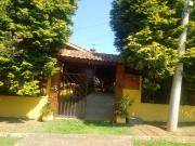 EXCELENTE CASA MISTA EM CONDOMINIO EM CAUCAIA DO ALTO COTIA