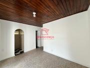 Excelente casa na Portuguesa