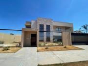 Excelente casa no Jardim Botânico 3