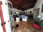 Excelente casa no Lázaro