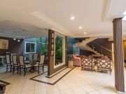 EXCELENTE CASA NO PARK WAY