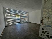 Excelente Casa Nueva en Venta a una calle de la Recta a...