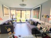 Excelente casa remodelada en condominio cerrado