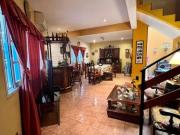 EXCELENTE CASA SOBRE LOTE PROPIO EN OCHAVA TERRENO