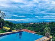 Excelente Casa Sola en Exclusivo Fraccionamiento con...