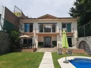 EXCELENTE CASA SOLA EN FRACCIONAMIENTO BURGOS...