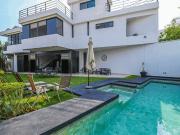 EXCELENTE CASA SOLA MINIMALISTA EN FRACC. CERRADO CON...