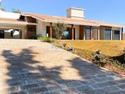 Excelente casa térrea à venda no condomínio Flamboyant...