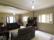 Excelente casa térrea no Cond. Vale dos Pinheiros Setor...