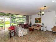 Aconchegante casa tipo para venda em Jardim Everest com...