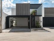 | Excelente casa totalmente equipada, en venta. |