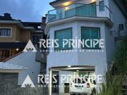 EXCELENTE CASA TRIPLEX 3 QUARTOS, SENDO 1 SUÍTE PARA...