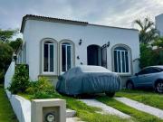 Excelente Casa una planta con 3 recámaras en 300 m² de...