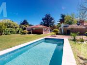 Excelente casaquinta en venta en Etcheverry