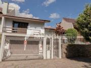 Excelente Casa/Sobrado com 04 Dormitórios sendo 1 Suíte...