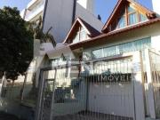 Excelente Casa/Sobrado com 5 Dormitórios sendo 1 Suíte...