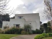 Excelente chalet 5 ambientes sobre lote de 1200m2 en Rumenco