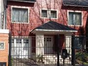 EXCELENTE CHALET CON MUY BUEN JARDÍN Y BIEN UBICADO...