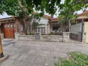 Excelente Chalet de 4 ambientes en Barrio Guemes