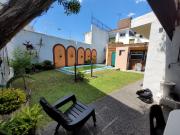 Excelente Chalet de estilo Californiano con Cochera,...