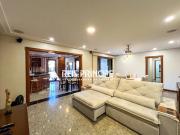 Excelente cobertura mobiliada com 5 quartos sendo 2...