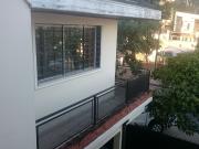 Excelente departamento 3 ambientes 1º piso al frente con...