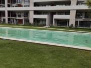 Excelente departamento con gran balcón y terraza. Vivo...