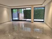 excelente departamento con terraza privada e.v