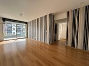 Excelente departamento de 3 ambientes con cochera y...