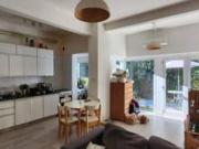 Excelente departamento en PB con jardin