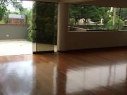 Excelente departamento moderno, vista a parque, 3 terrazas