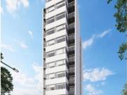 Excelente departamento semipiso con tres dormitorios, en...