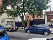 Excelente Duplex de 5 Amb con Jardin, Parrilla y Cochera...