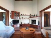 Excelente e ampla casa localizada no bairro Teresópolis