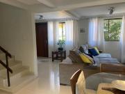 Excelente! Em condomínio. Próximo ao Colégio Santa Maria...