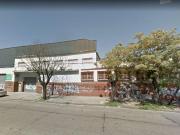 Excelente inmueble industrial 1900 m2 Av. J. D. Peron 5700