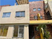 EXCELENTE INVERSIÓN CASA EN VENTA SEMINUEVA EN...