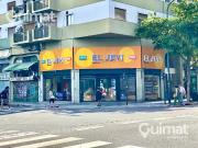 EXCELENTE LOCAL CORDOBA ESQUINA JUNIN, FRENTE A FACULTAD...
