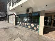Excelente Local sobre av. Juan B. Justo