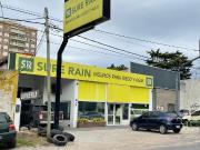 Excelente local sobre Ruta 8 con gran depósito. Venta...